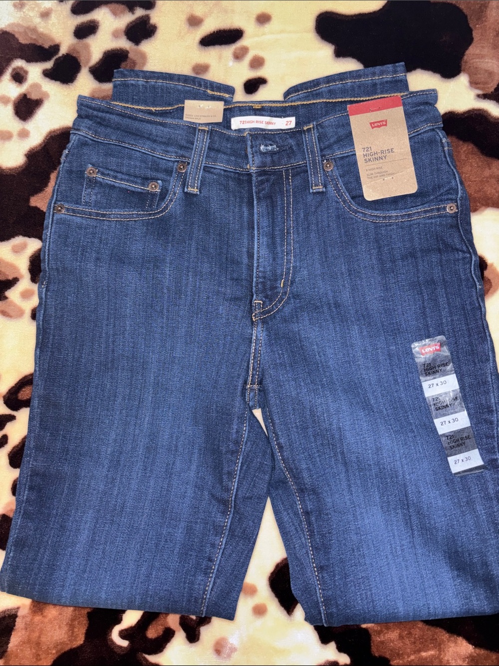 Levi's Women's Dark Indigo Skinny Jeans - Picture 2 of 2